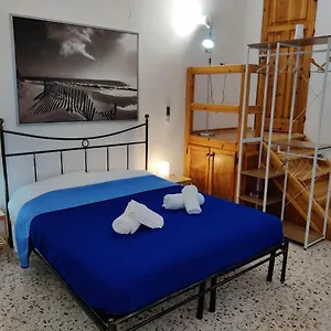Appartamento Il Giardino Su Lido Burrone, Favignana
